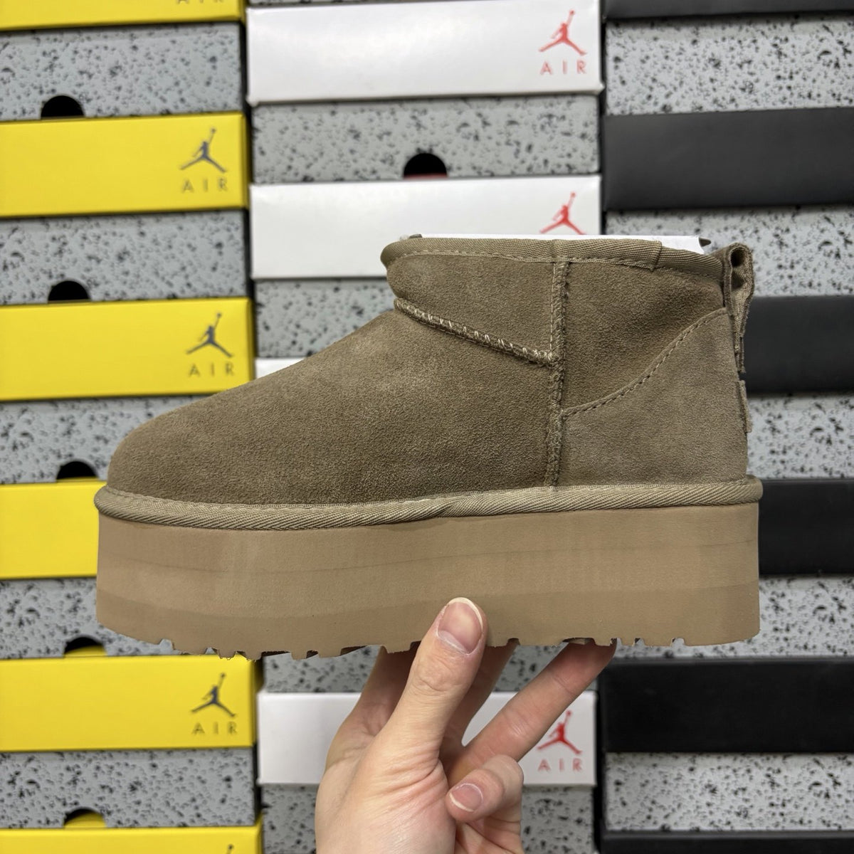 UGG Classic Ultra Mini Platform 'Antilope' — vue 2