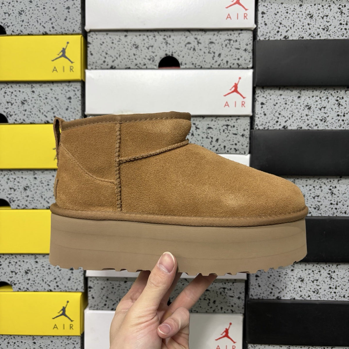 UGG Classic Ultra Mini Platform 'Chestnut' — vue 9