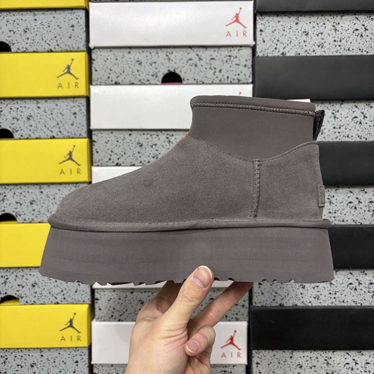 UGG Classic Dipper 'Thundercloud Grey' — vue 2