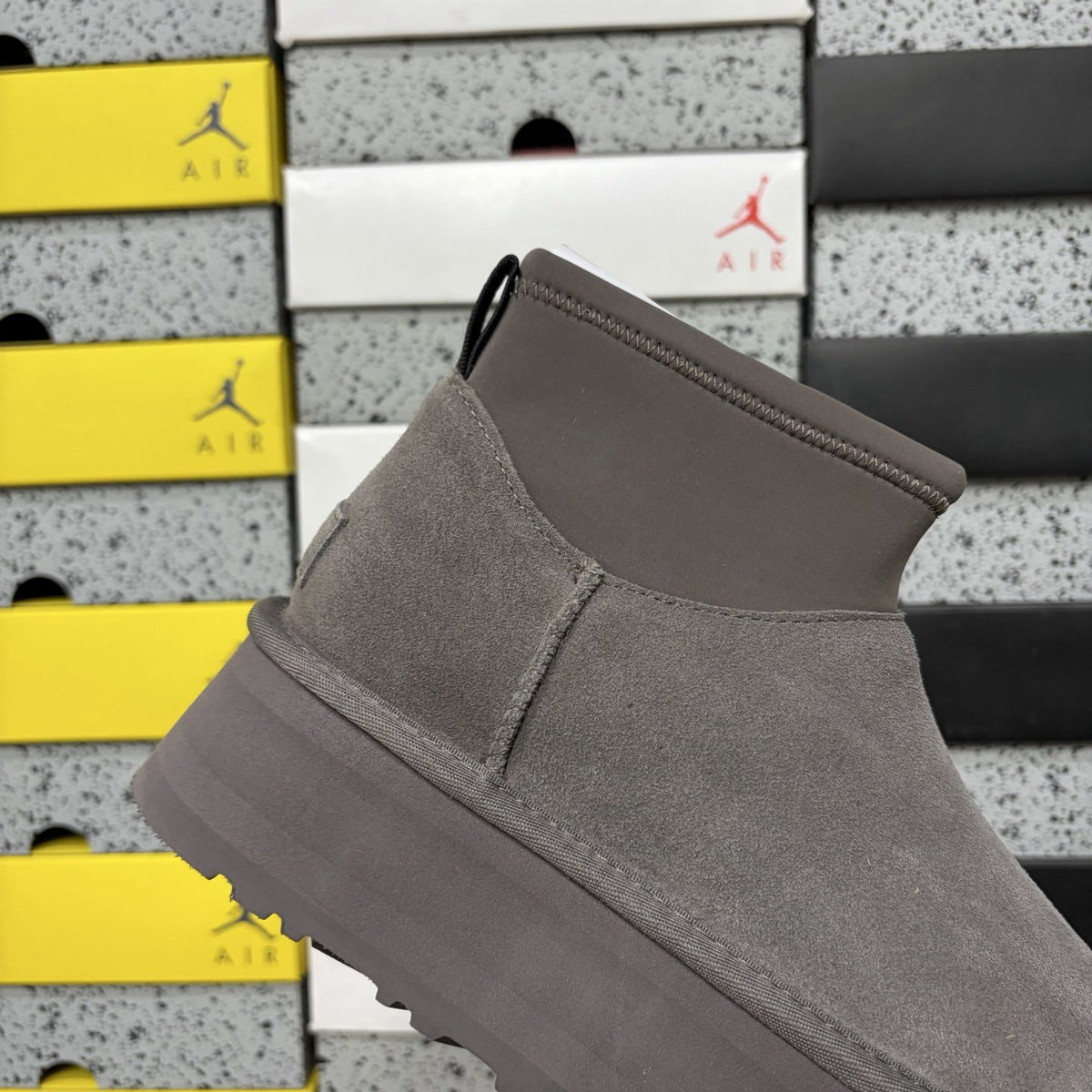 UGG Classic Dipper 'Thundercloud Grey' — vue 6