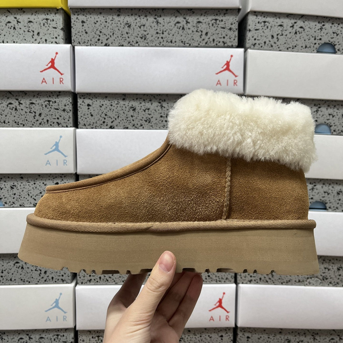 UGG Funkette Platform 'Chestnut' — vue 2