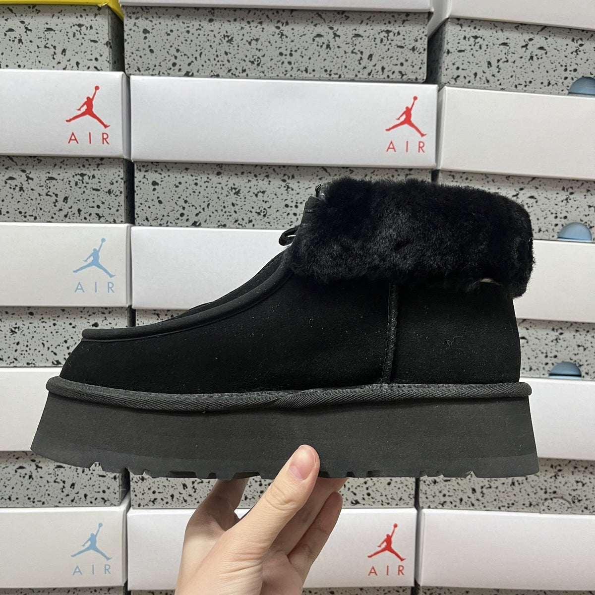 UGG Funkette Platform 'Black' — vue 2