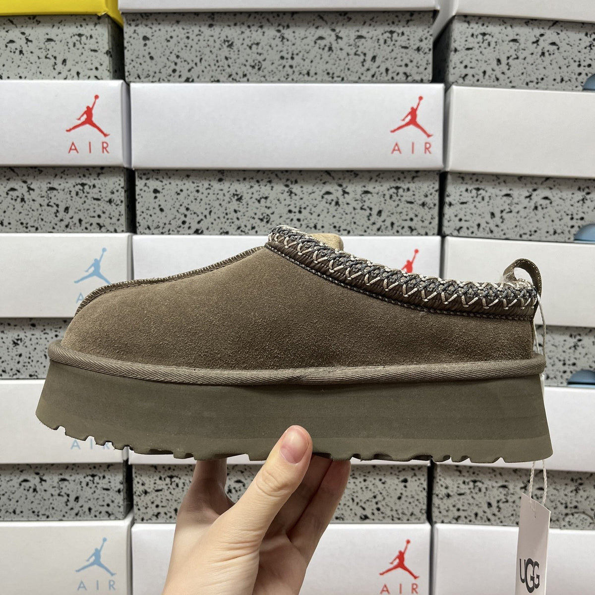UGG Tazz 'Walnut' — vue 2