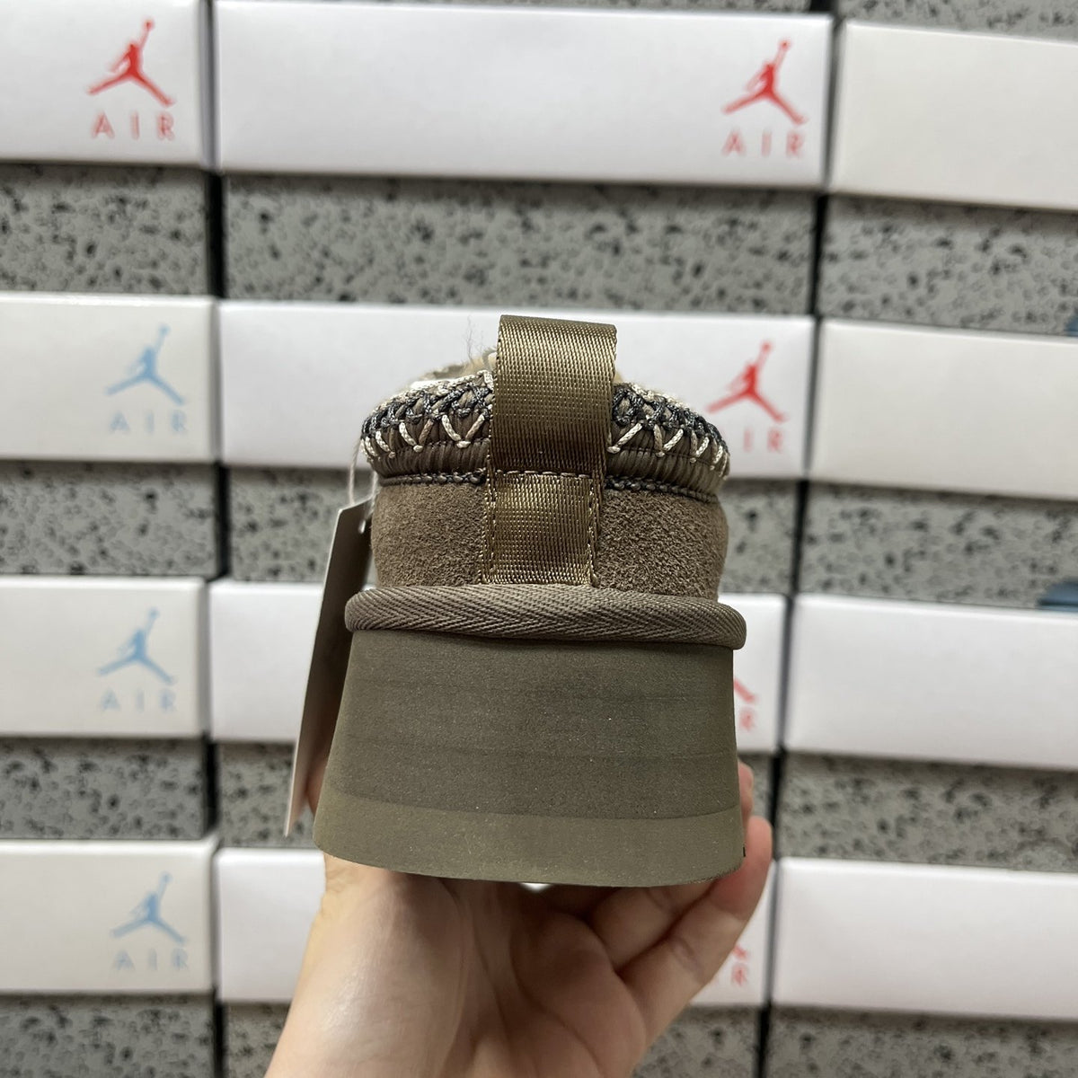 UGG Tazz 'Walnut' — vue 4
