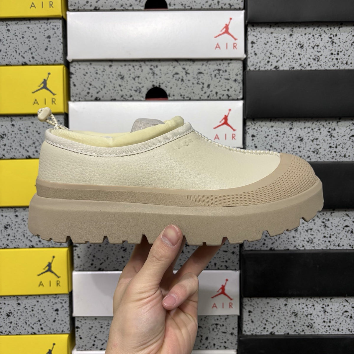 UGG Tasman Weather Hybrid 'Beige Leather' — vue 9
