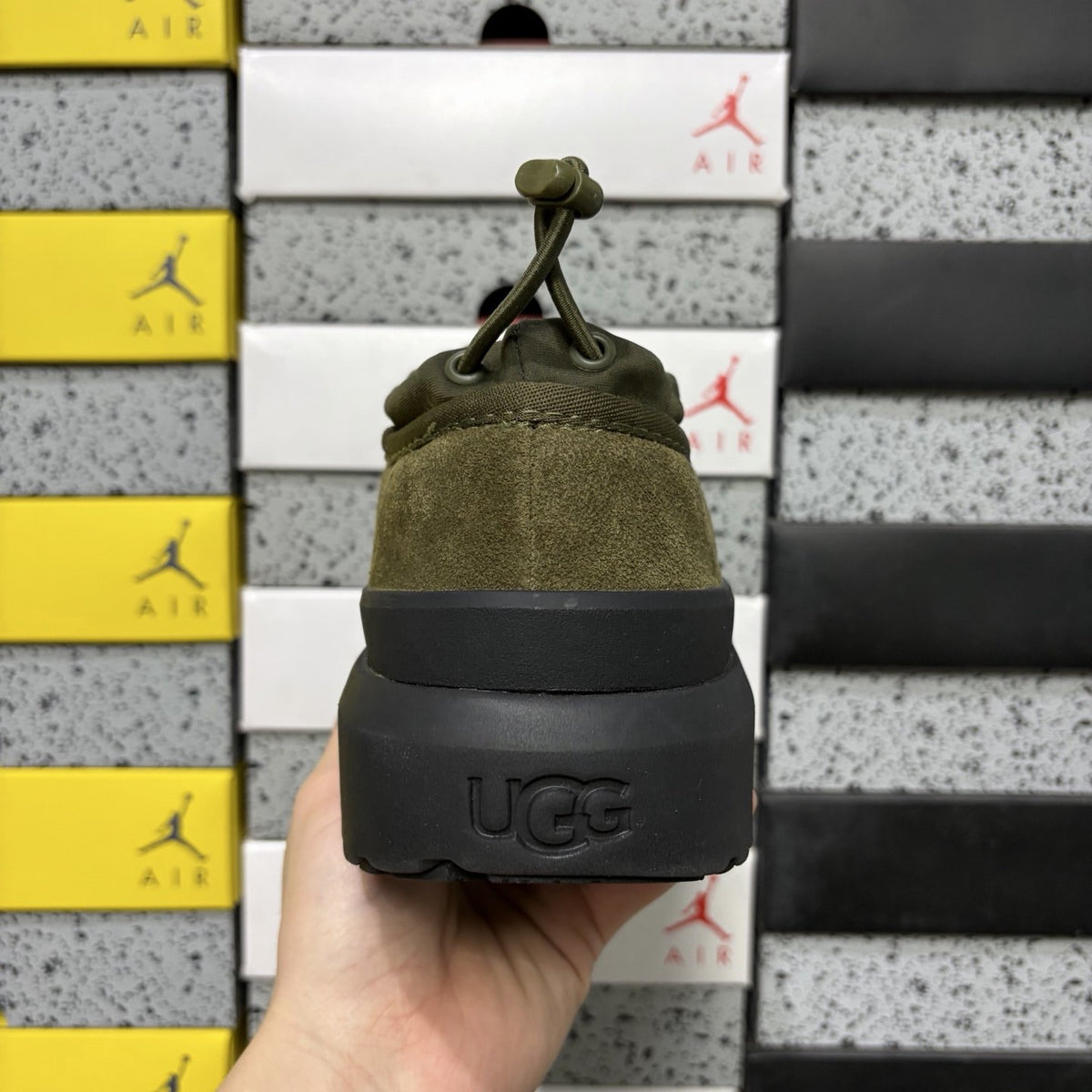 UGG Tasman Weather Hybrid 'Army Green' — vue 4
