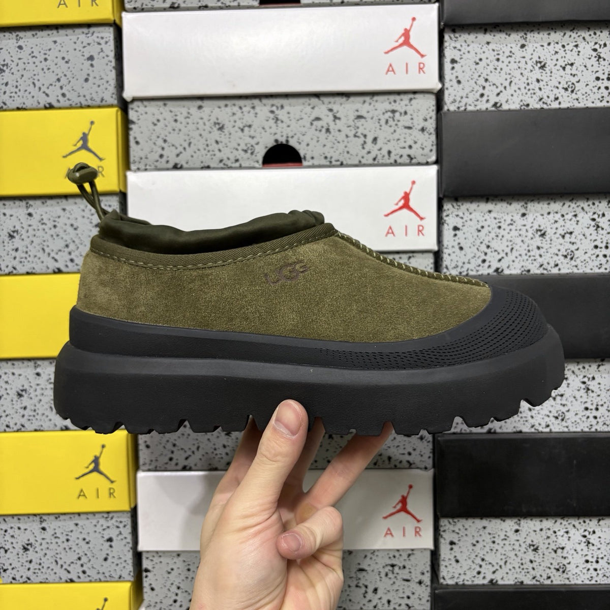 UGG Tasman Weather Hybrid 'Army Green' — vue 9