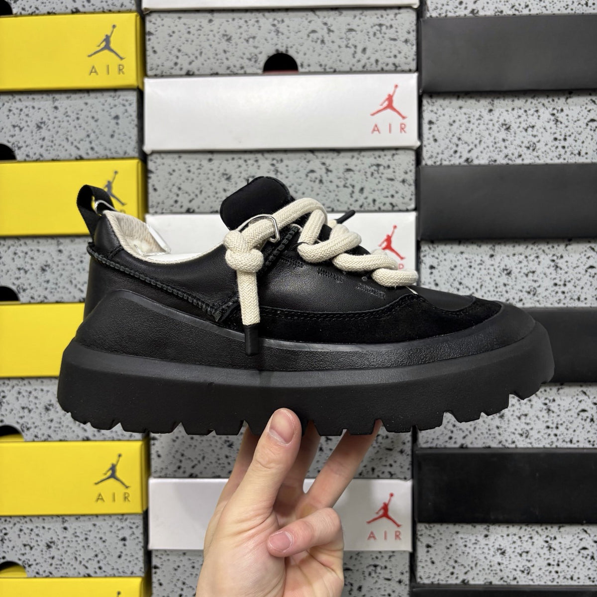 UGG Lowmel Platform 'Black' — vue 9