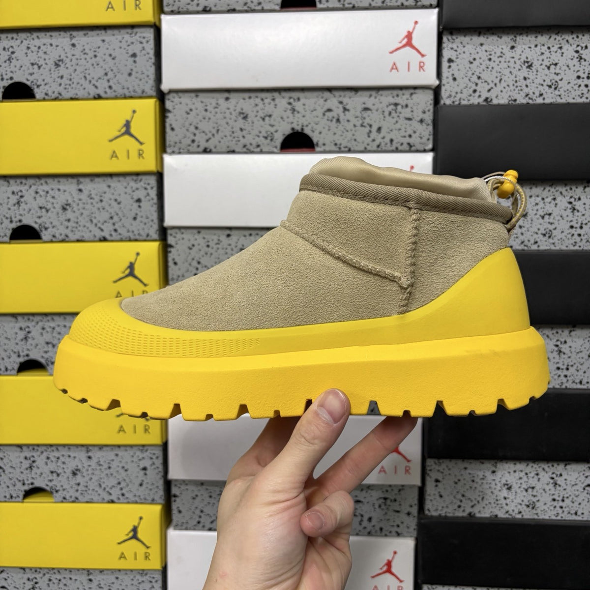 UGG Classic Mini Weather Hybrid 'Yellow' — vue 2