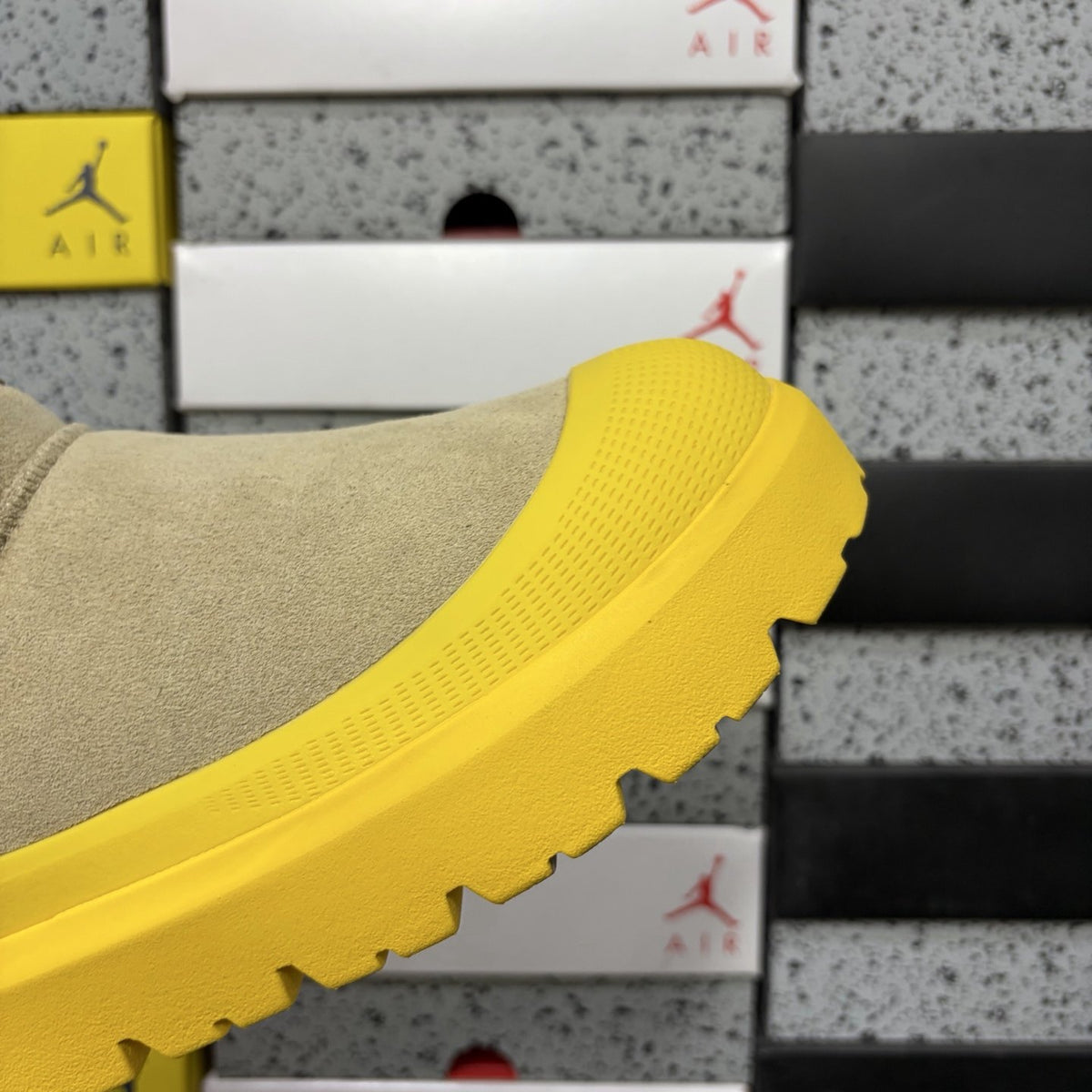UGG Classic Mini Weather Hybrid 'Yellow' — vue 7