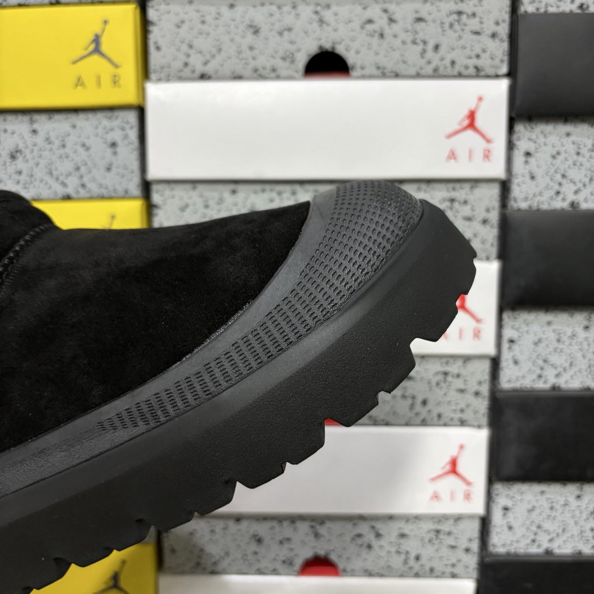 UGG Classic Mini Weather Hybrid 'Black' — vue 7