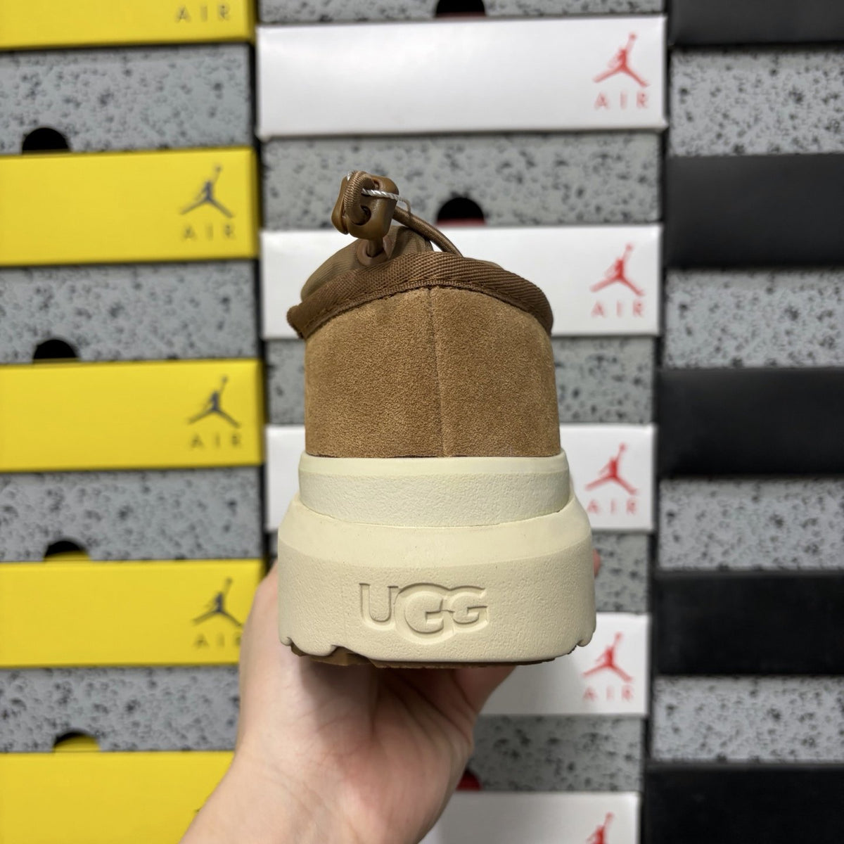UGG Tasman Weather Hybrid 'Chestnut Beige' — vue 4