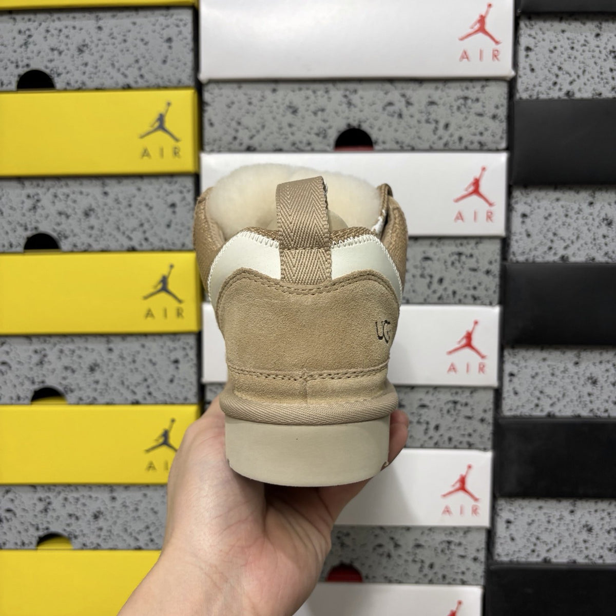 UGG Lowmel 'Sand' — vue 4