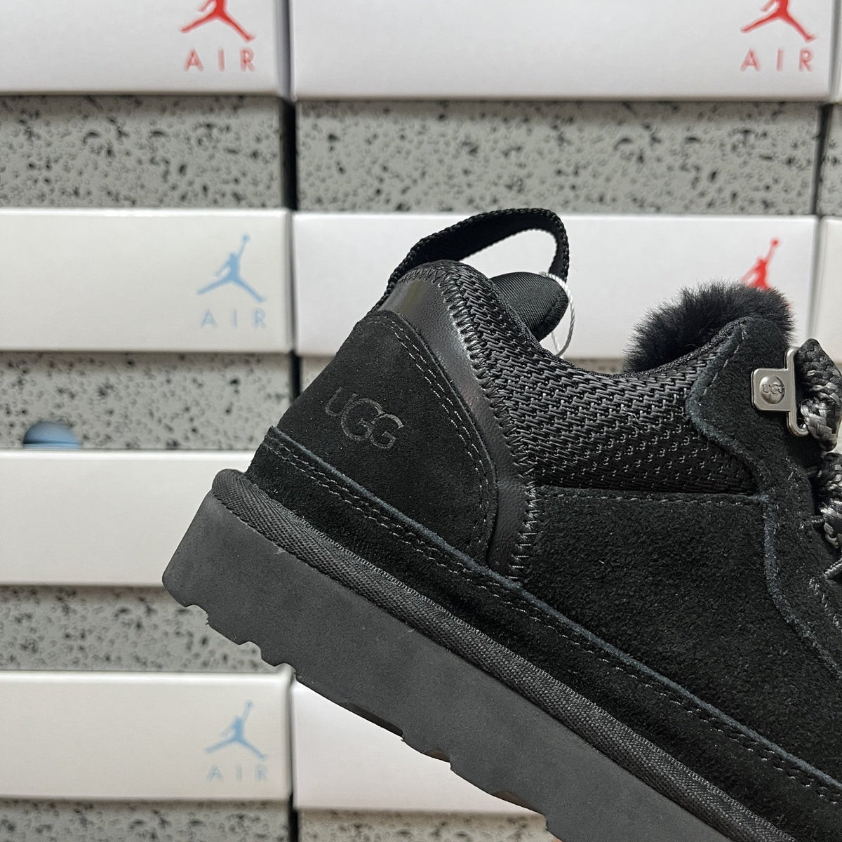 UGG Lowmel 'Black' — vue 7