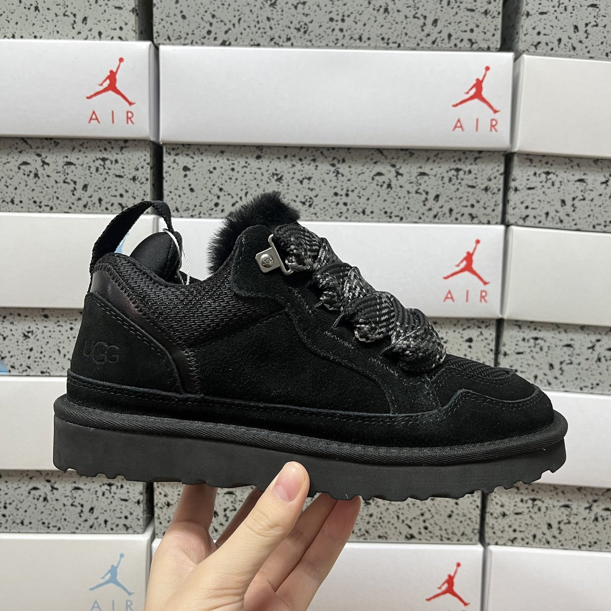 UGG Lowmel 'Black' — vue 9