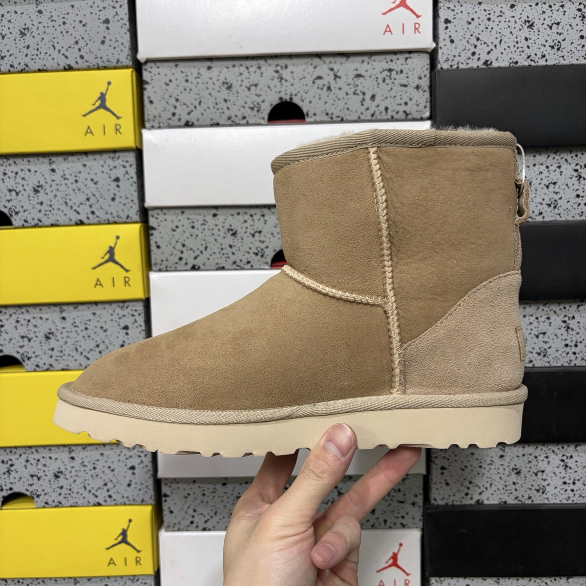UGG Classic Mini II 'Chestnut' — vue 2