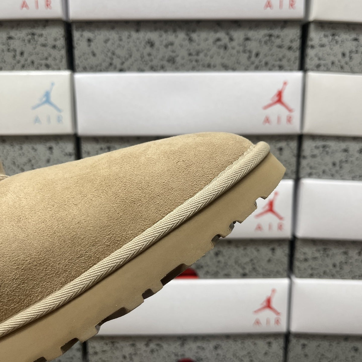 UGG Classic Mini II 'Sand' — vue 8