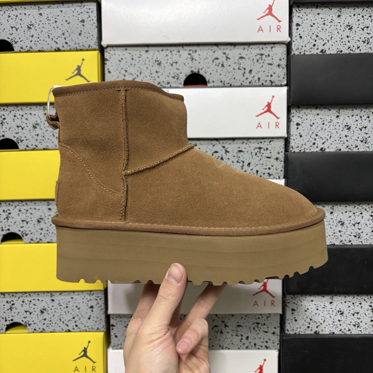 UGG Classic Short Platform 'Chestnut' — vue 9