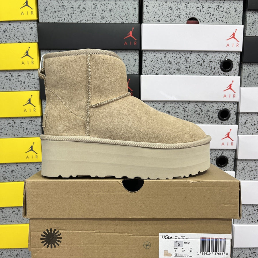 UGG Classic Short Platform 'Sand'