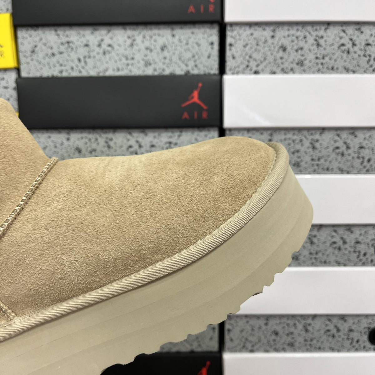 UGG Classic Short Platform 'Sand' — vue 7
