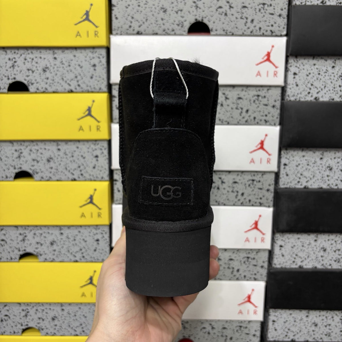 UGG Classic Short Platform 'Black' — vue 4