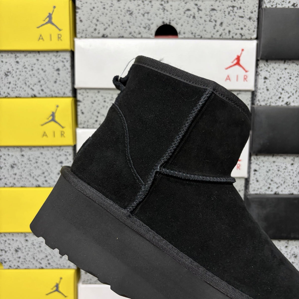 UGG Classic Short Platform 'Black' — vue 6