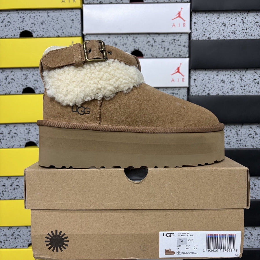 UGG Bailey Button Platform 'Chestnut'