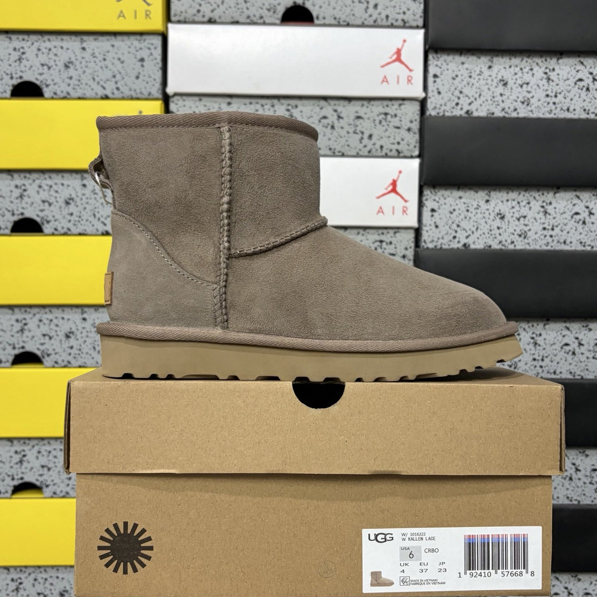 UGG Classic Mini II 'Brown'