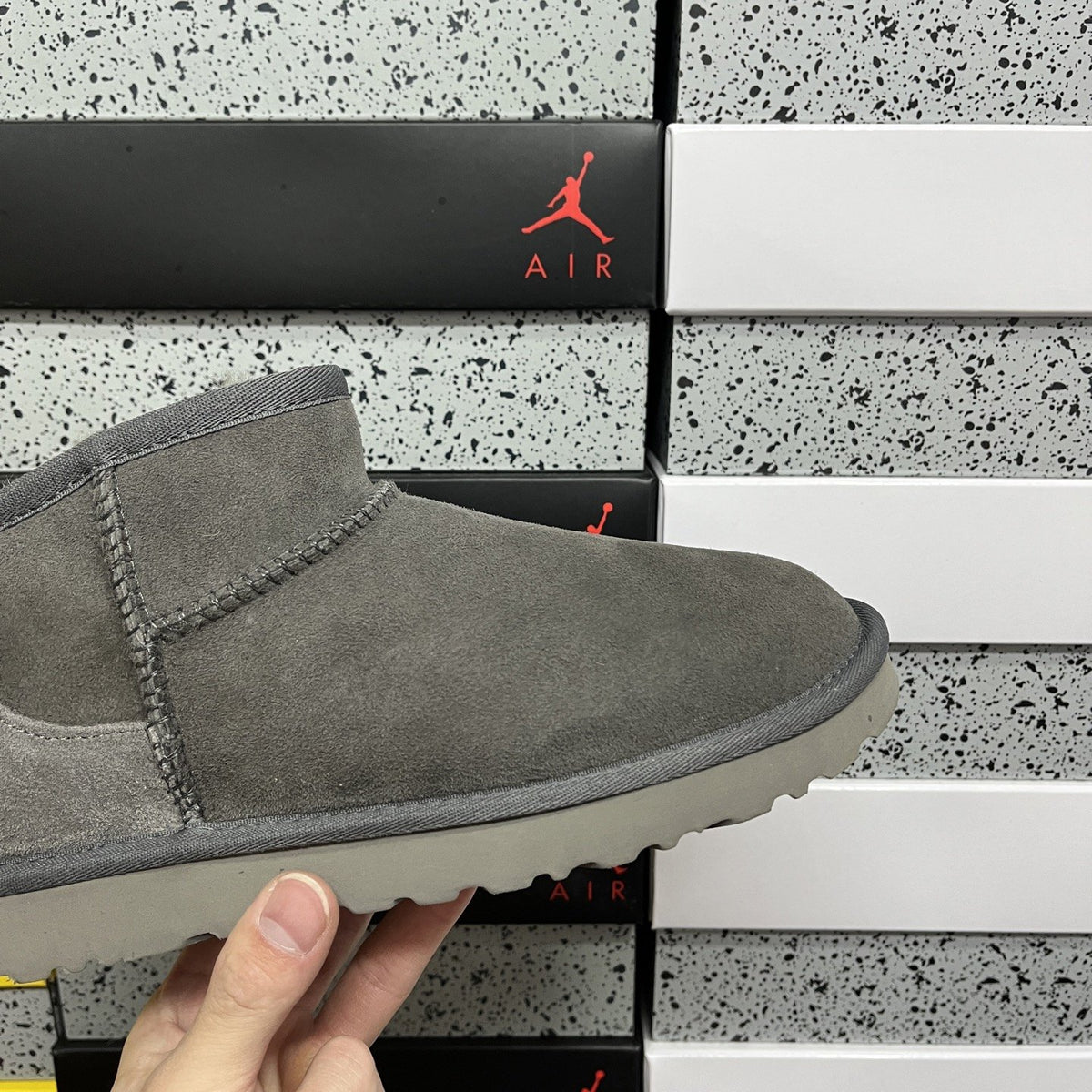UGG Classic Ultra Mini 'Grey' — vue 7