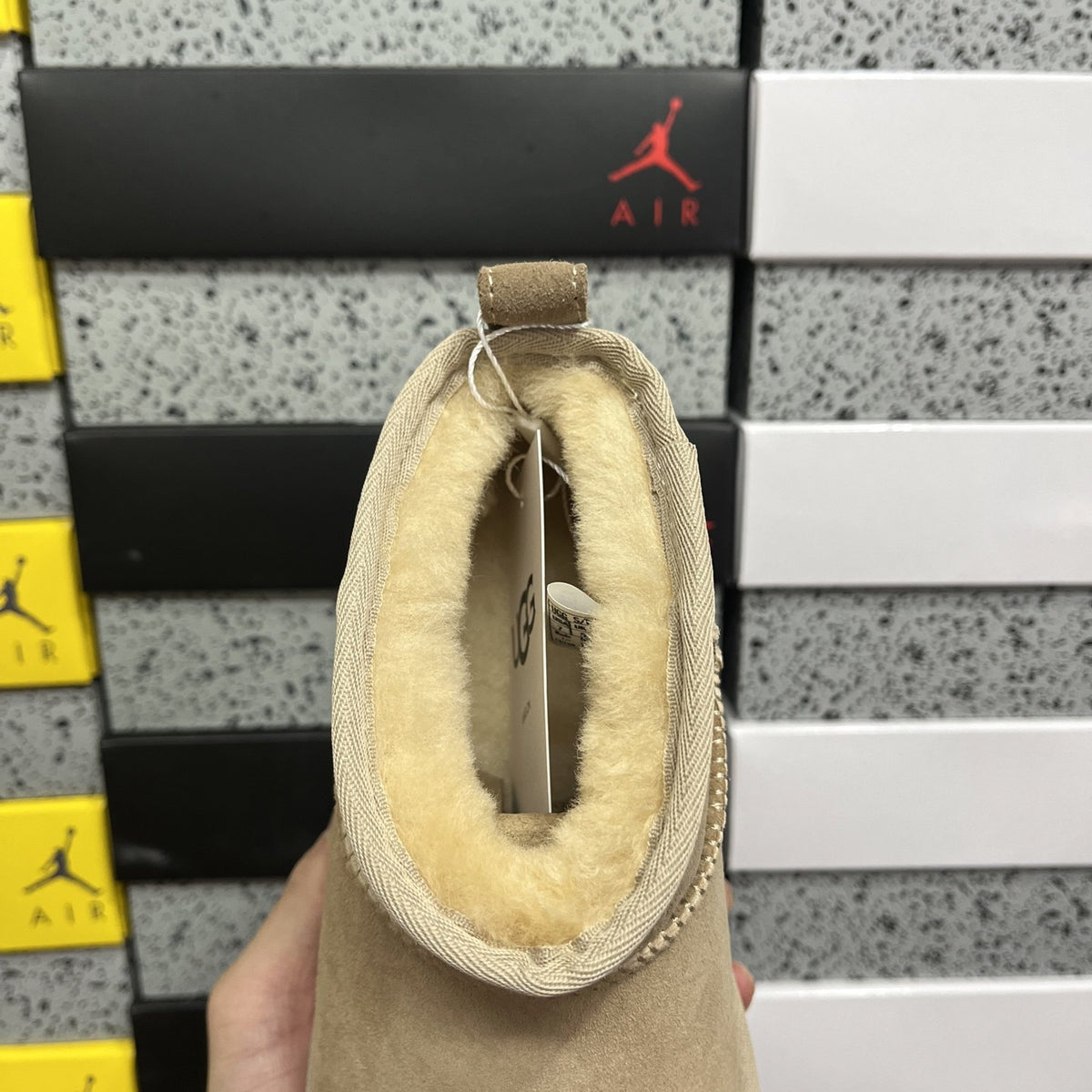 UGG Classic Ultra Mini 'Sand' — vue 5
