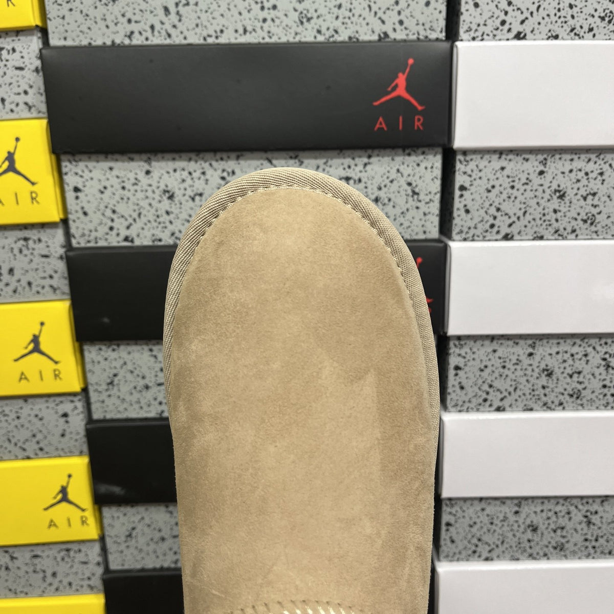 UGG Classic Ultra Mini 'Sand' — vue 8