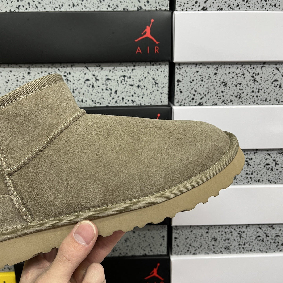 UGG Classic Ultra Mini 'Brown' — vue 7