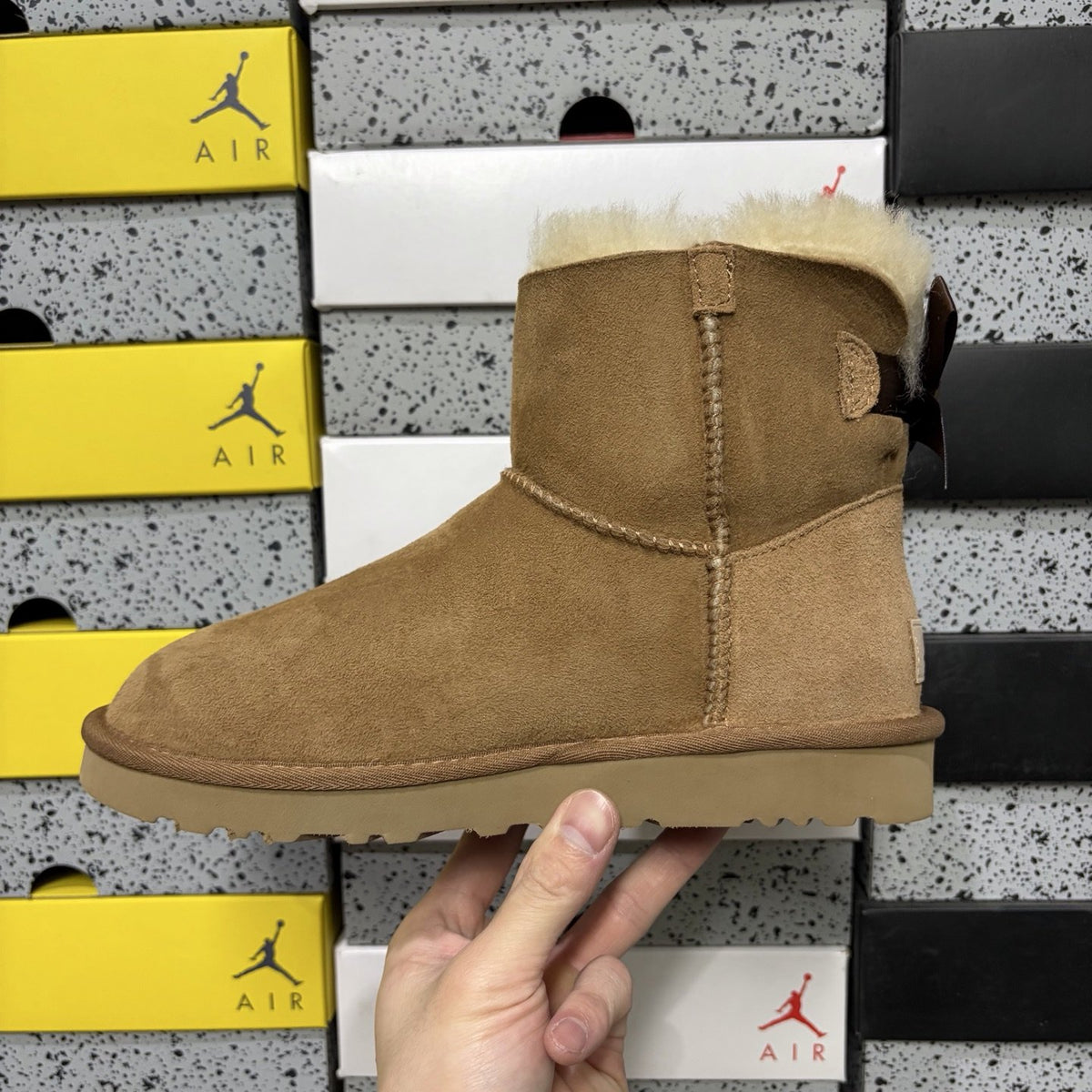 UGG Bailey Bow II 'Chestnut' — vue 2
