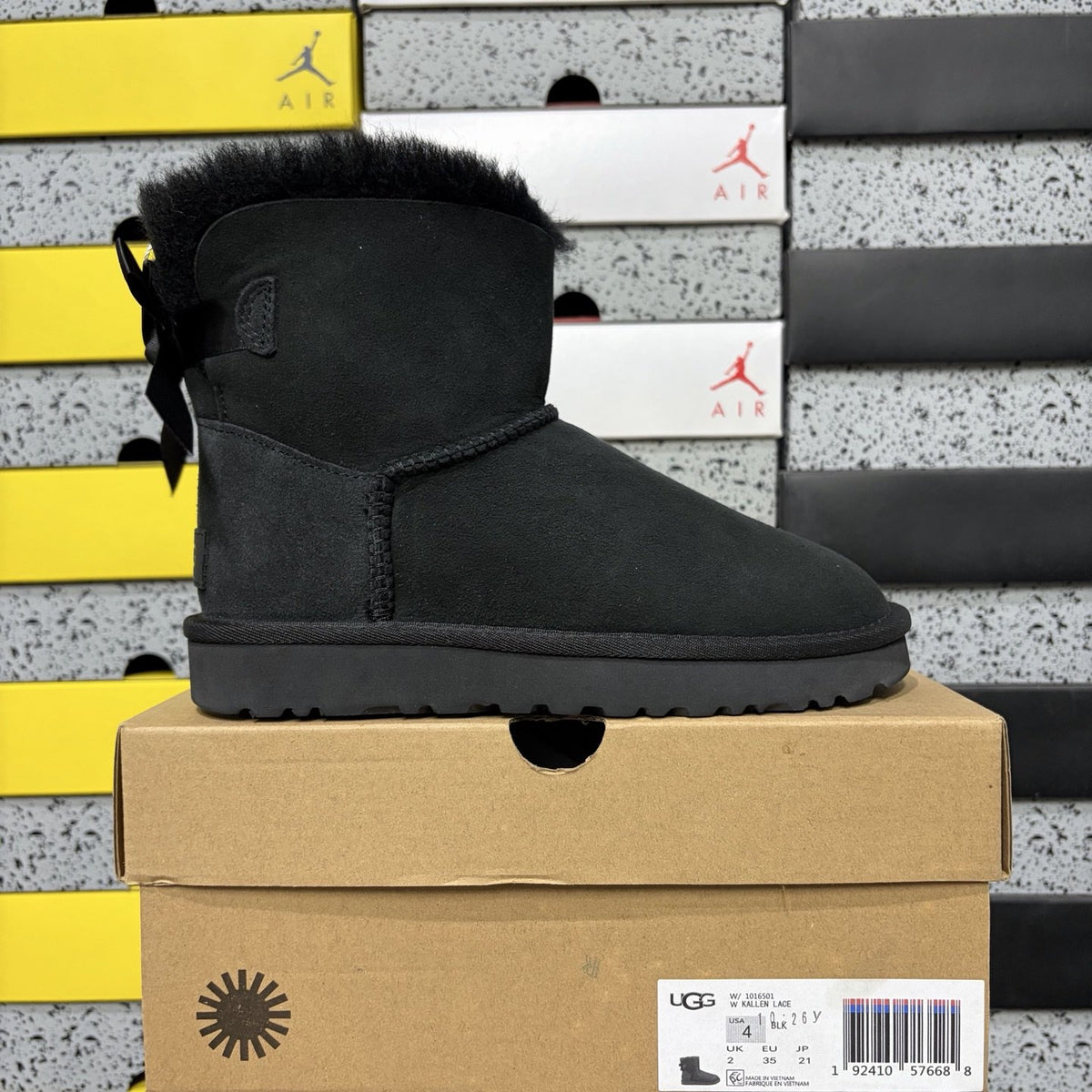 UGG Bailey Bow II 'Black'