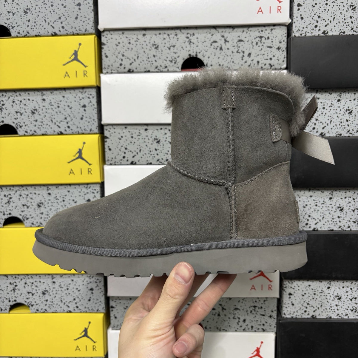 UGG Bailey Bow II 'Grey' — vue 2