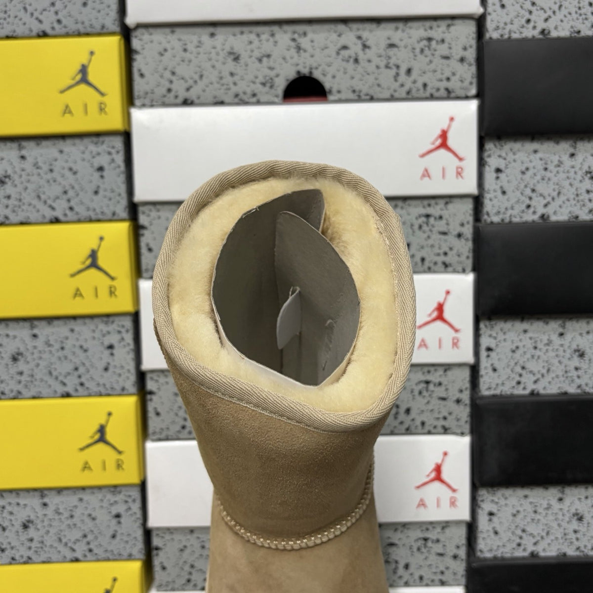 UGG Classic Short II 'Sand' — vue 5