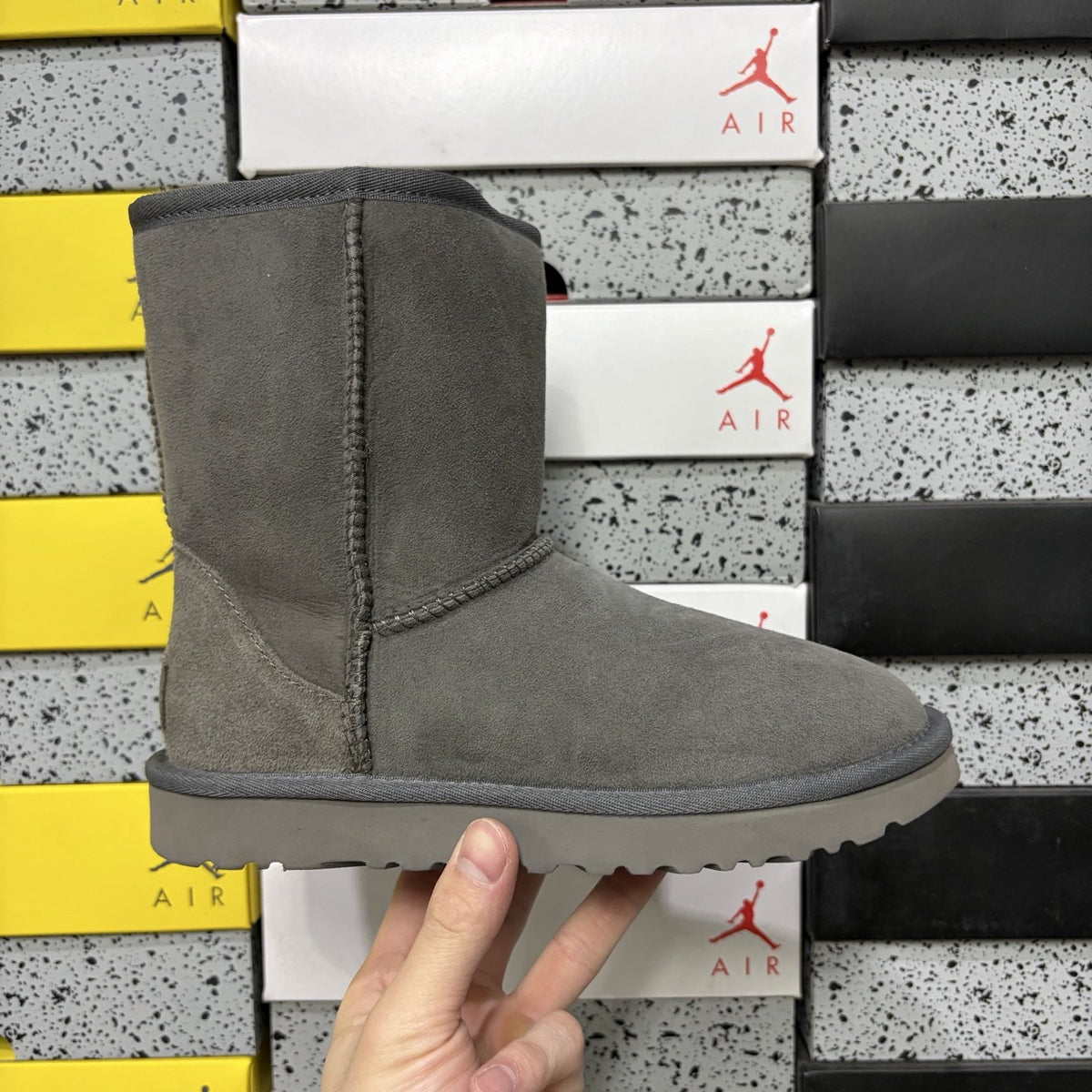 UGG Classic Short II 'Grey' — vue 9