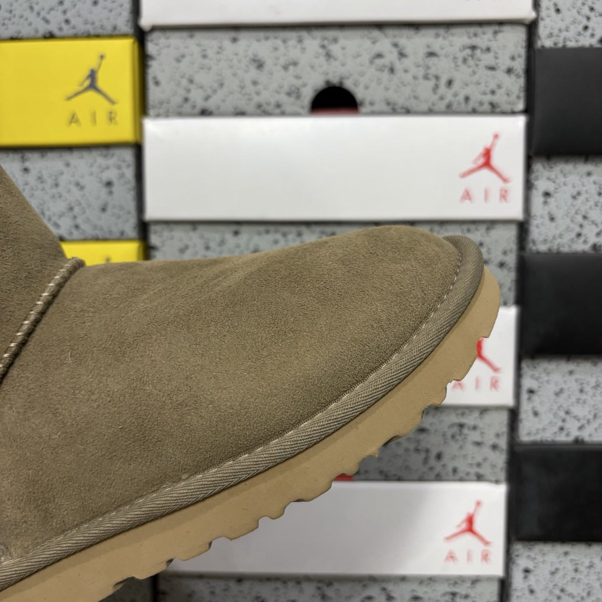 UGG Classic Short II 'Brown' — vue 7