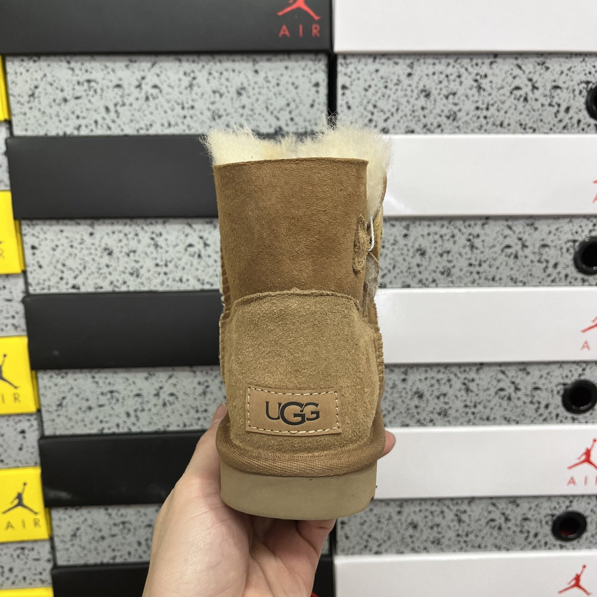 UGG Bailey Button II 'Chestnut' — vue 4