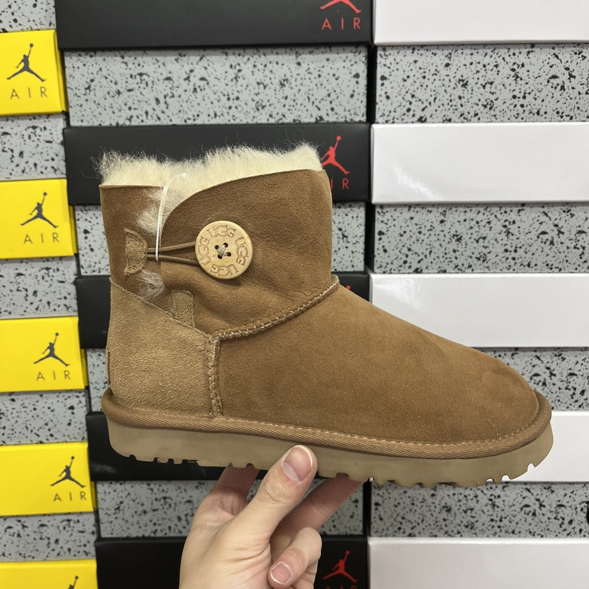 UGG Bailey Button II 'Chestnut' — vue 9