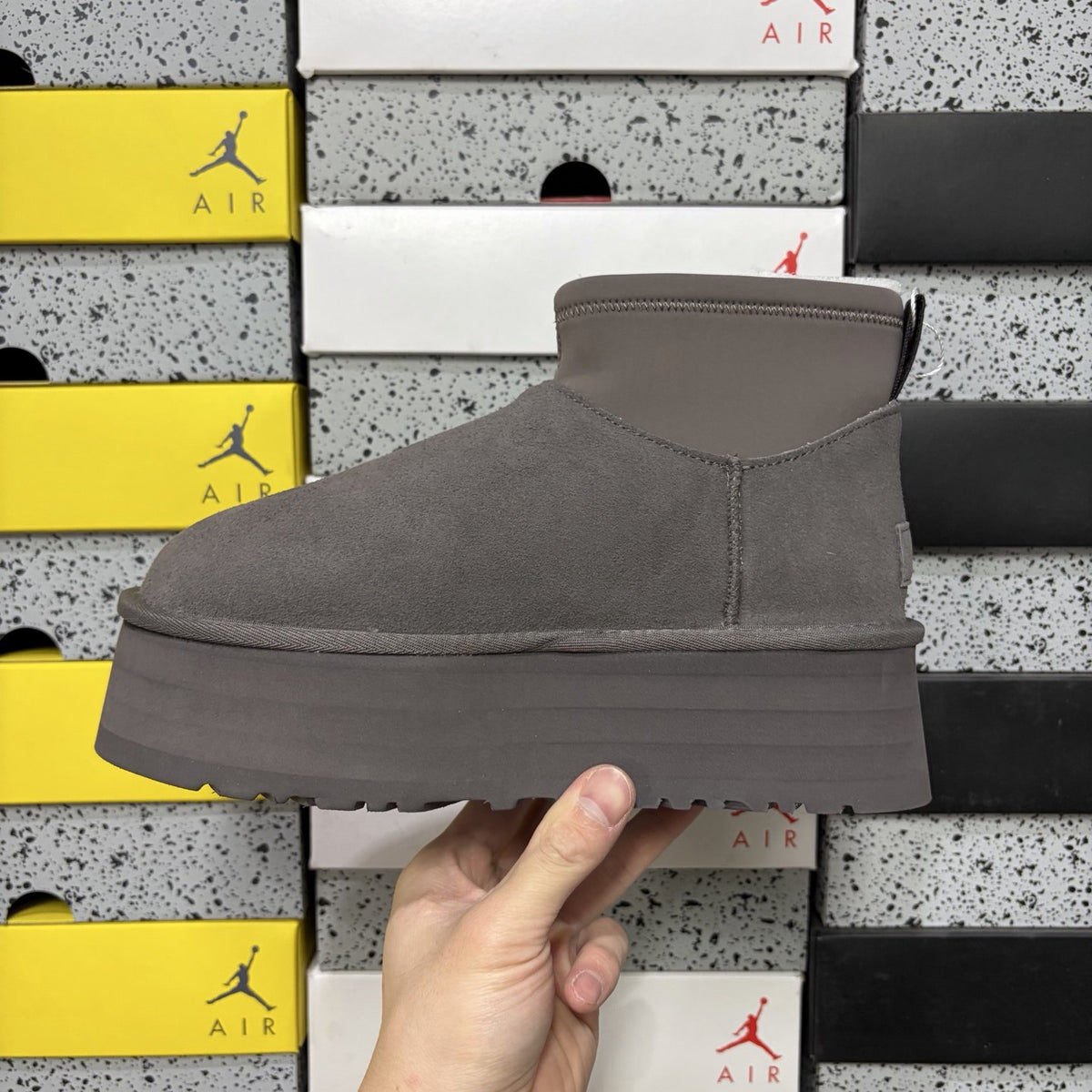 UGG Classic Dipper 'Walnut' — vue 2