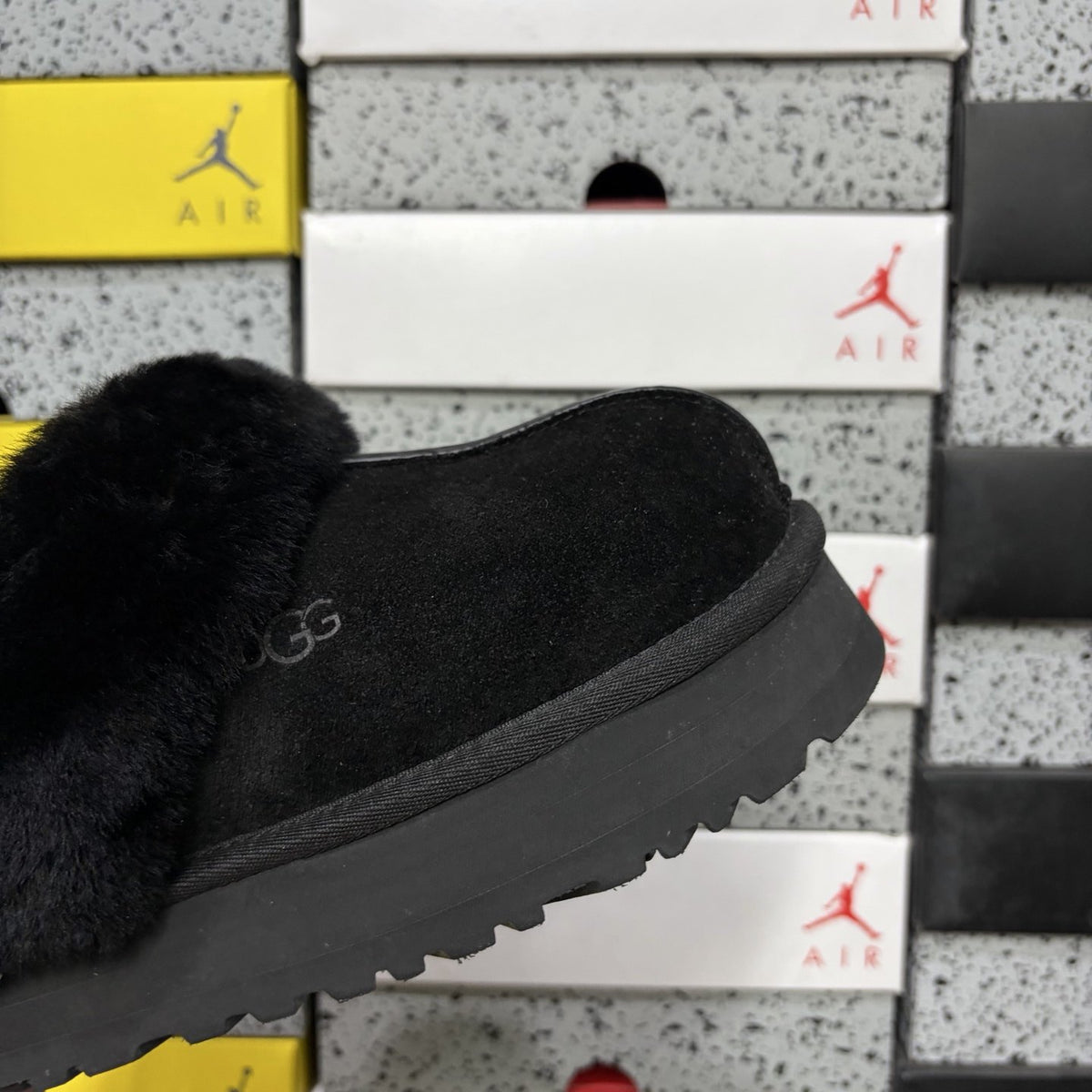 UGG Disquette 'Black' — vue 7