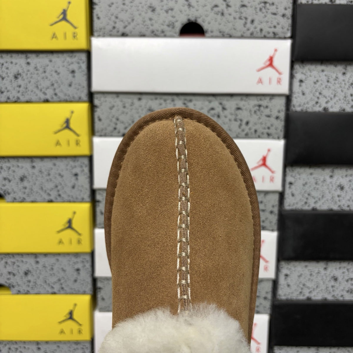 UGG Fisherman Wedge Slide 'Chestnut' — vue 8