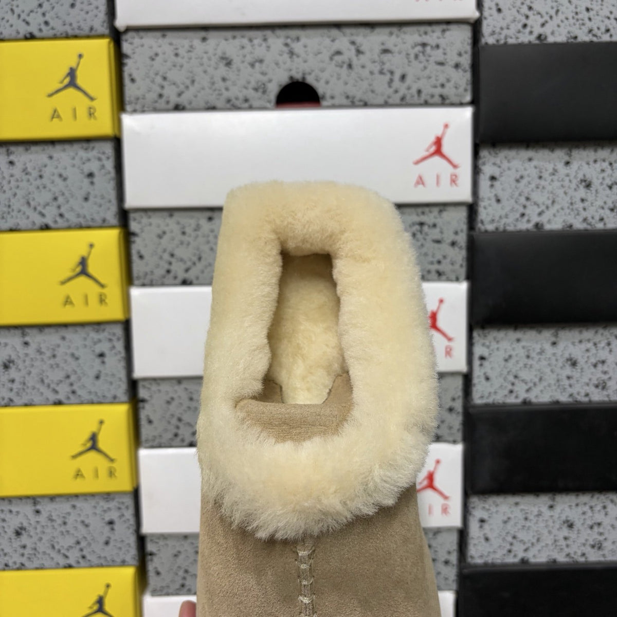 UGG Fisherman Wedge Slide 'Sand' — vue 5