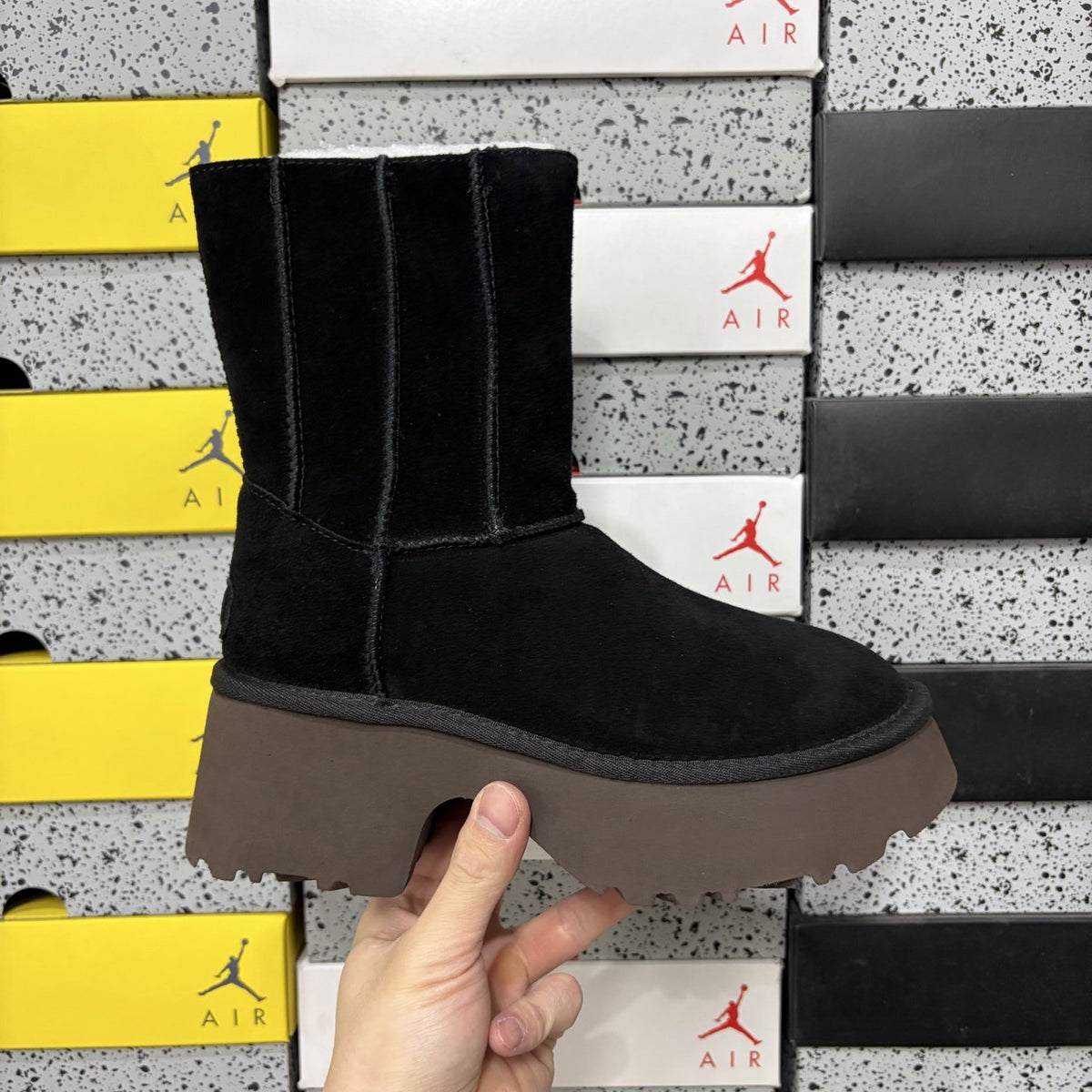 UGG Classic Zip Tall 'Black' — vue 9
