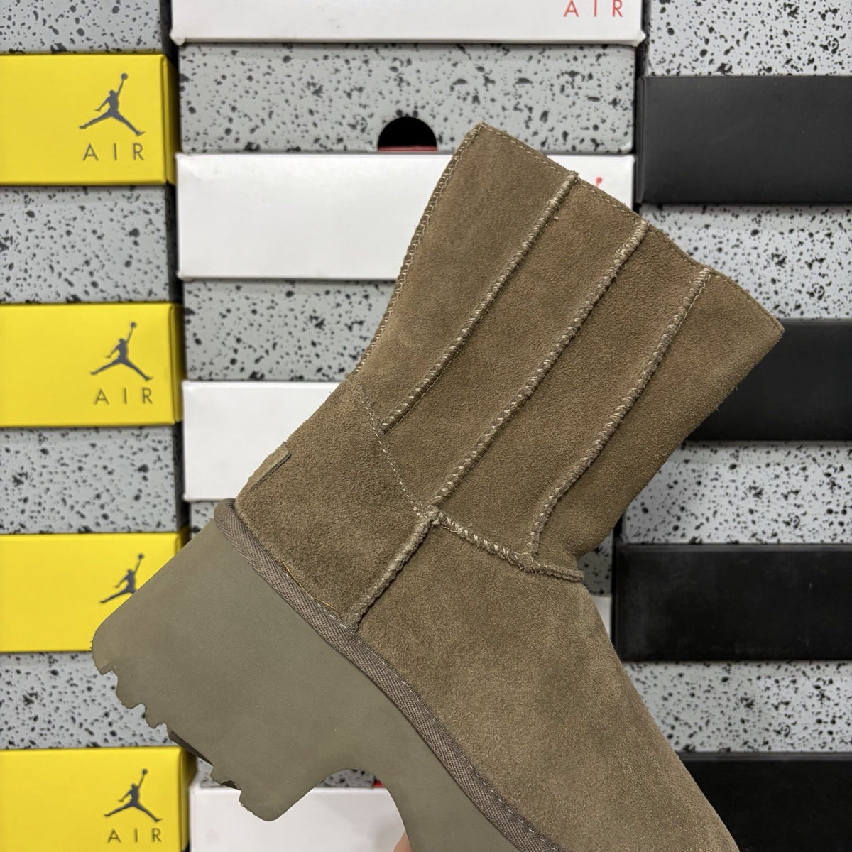 UGG Classic Zip Tall 'Walnut' — vue 6