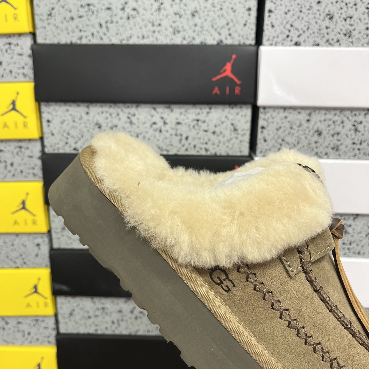 UGG Alpine Slip-On 'Walnut' — vue 6