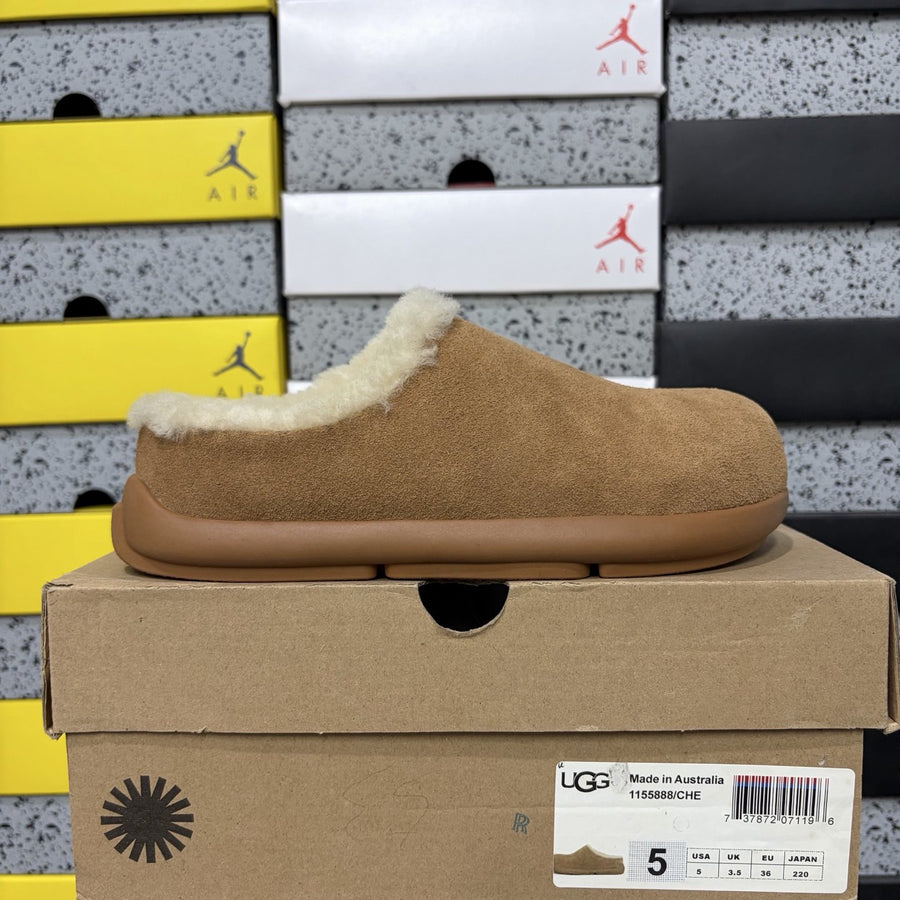 UGG Pumped Slide 'Chestnut'