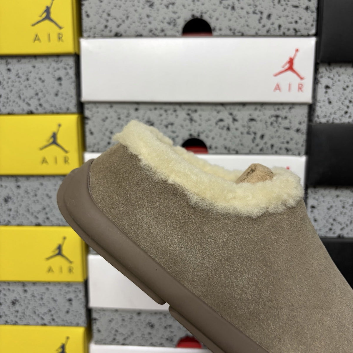 UGG Pumped Slide 'Grey' — vue 6