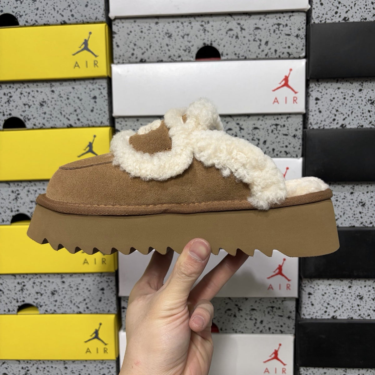 UGG Tasman Square 'Chestnut' — vue 2